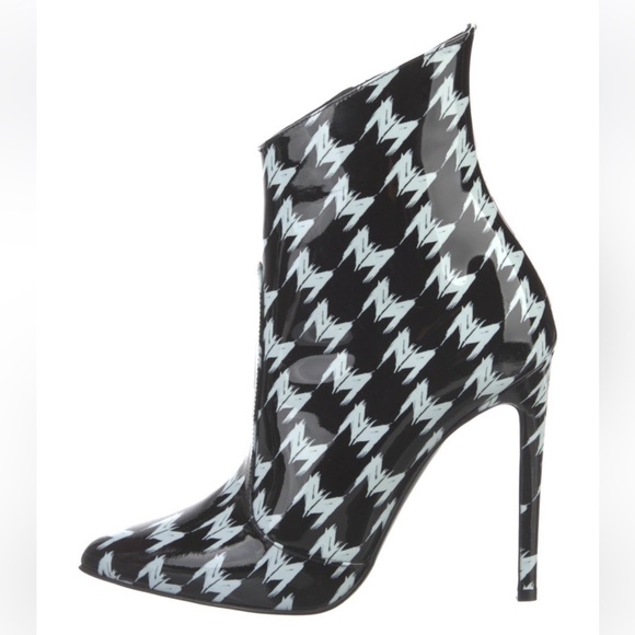 Marcell Von Berlin booties